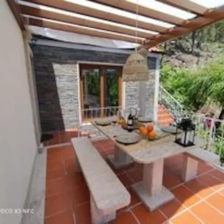 Casa Do Vale - Douro, De Campo Com Piscina Privada, 4 Quartos De Casal 펜션 *