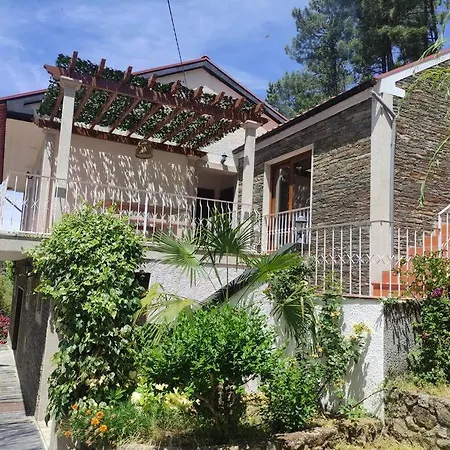 펜션 Casa Do Vale - Douro, De Campo Com Piscina Privada, 4 Quartos De Casal Vilar de Macada